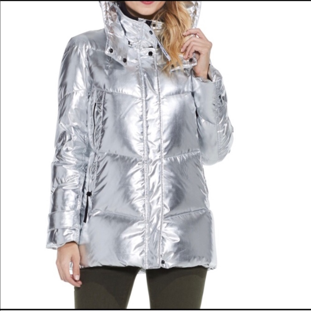 Vince Camuto Metallic Silver Hooded Puffer Coat